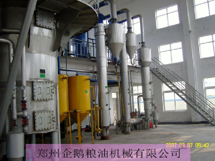 浸出油設(shè)備，浸出油設(shè)備哪家好，小型浸出設(shè)備，浸出器